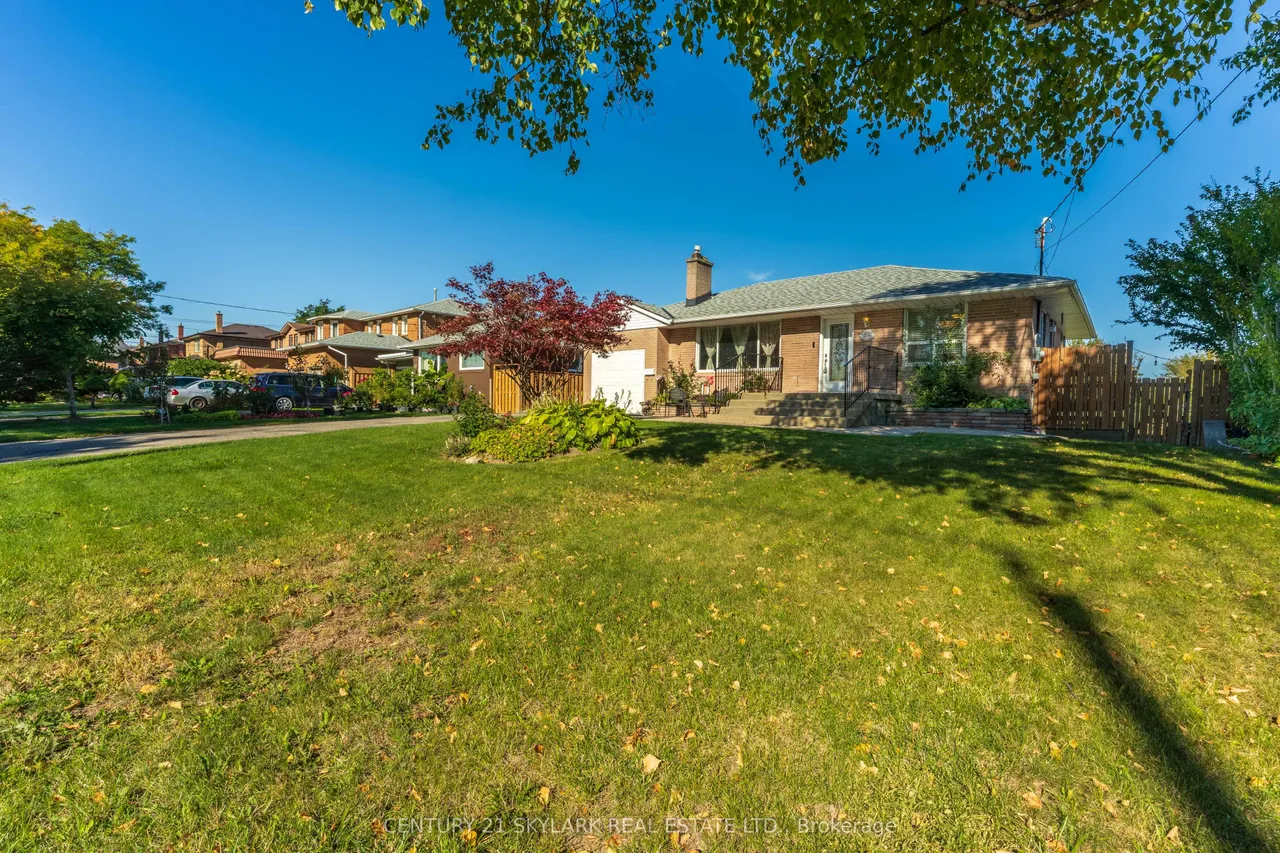 24 Aura Lea Boulevard — photo 3