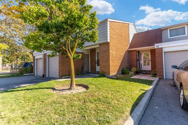 215 Mississauga Valley Boulevard — photo 2