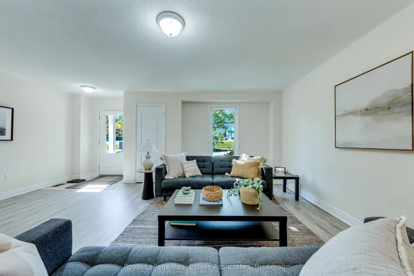 2375 Truscott Drive, Unit 1 — photo 2