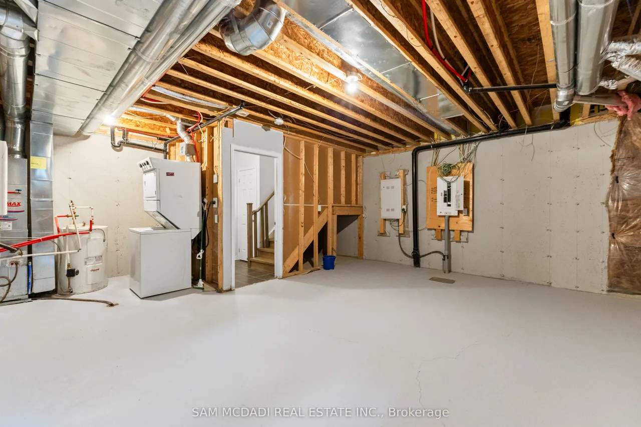 26 Applewood Lane, Unit 46 — photo 30
