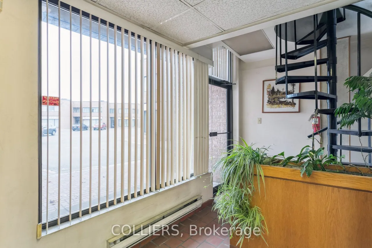 21 Kenview Boulevard, Unit 21 — photo 3