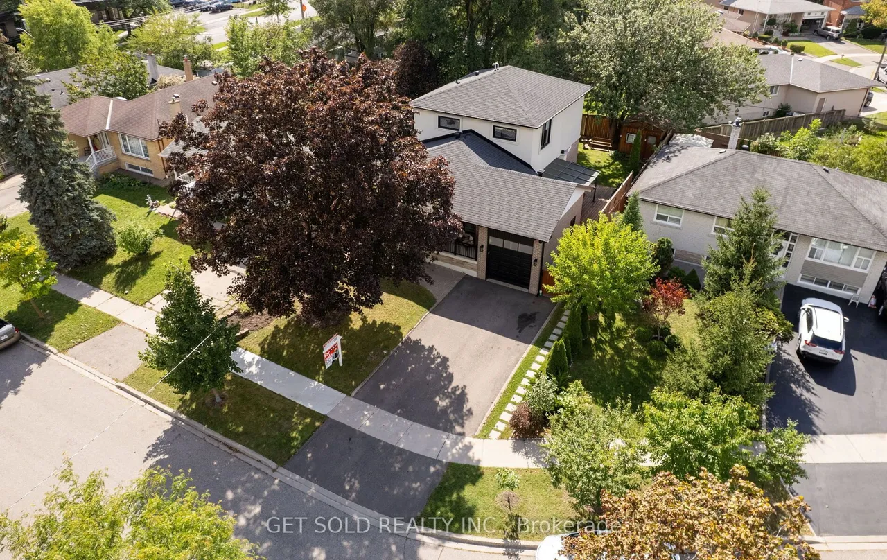 8 Hackmore Avenue — photo 48