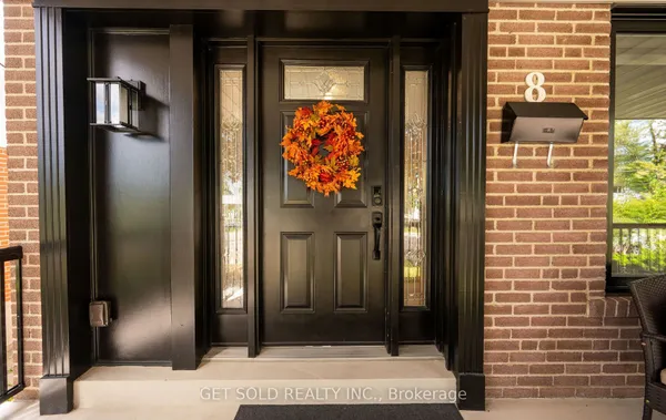 8 Hackmore Avenue — photo 2