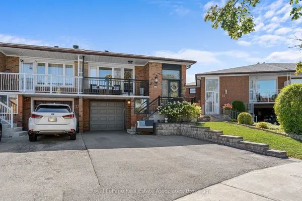 20 Honeywood Road — photo 2