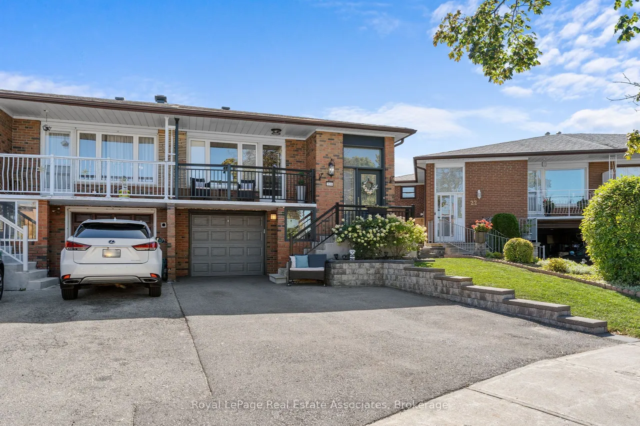 20 Honeywood Road — photo 2