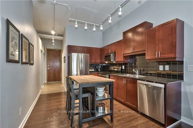 2 Fieldway Road, Unit 316 — photo 3