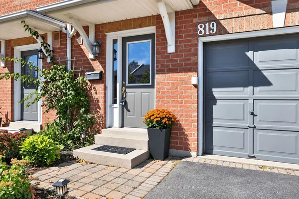 819 Village Green Boulevard, Unit 27 — photo 2