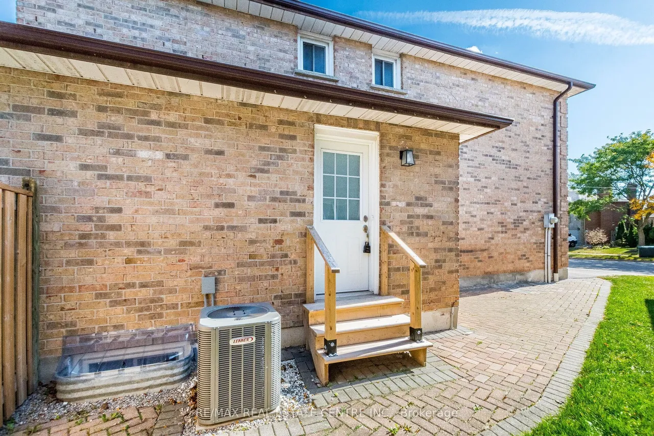 1153 Deer Run — photo 39