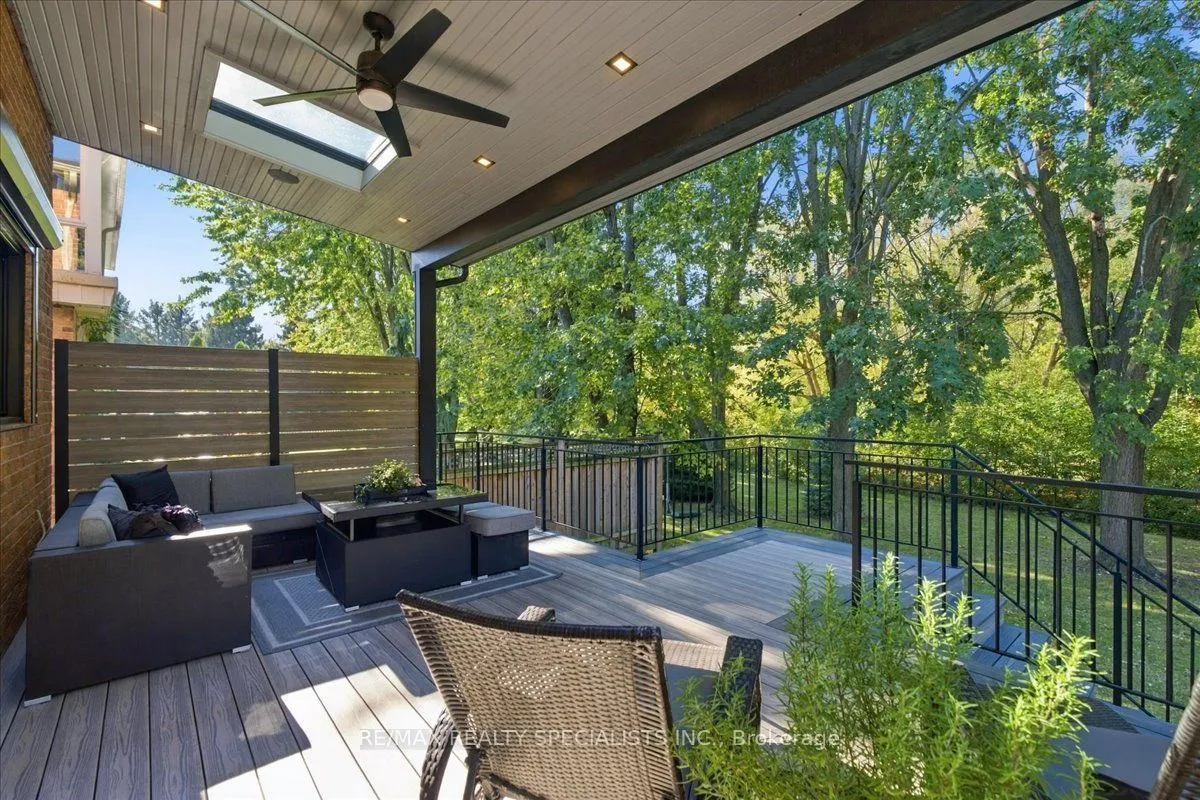 1131 Highgate Place — photo 3
