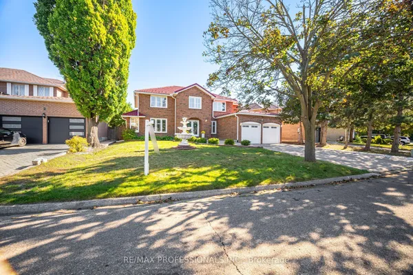 4 McFadden Drive — photo 2