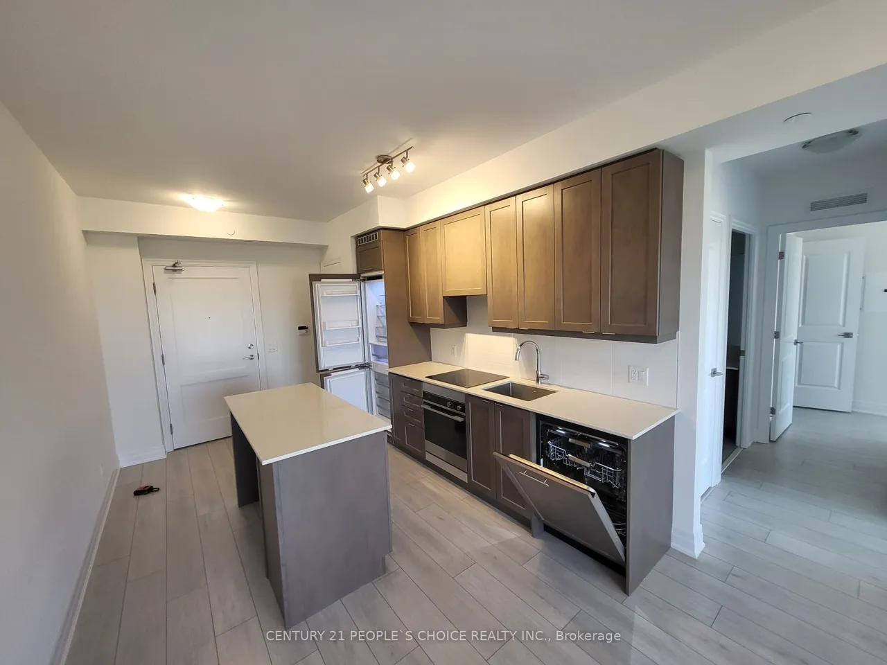 30 Elm Drive W, Unit 1102 — photo 3