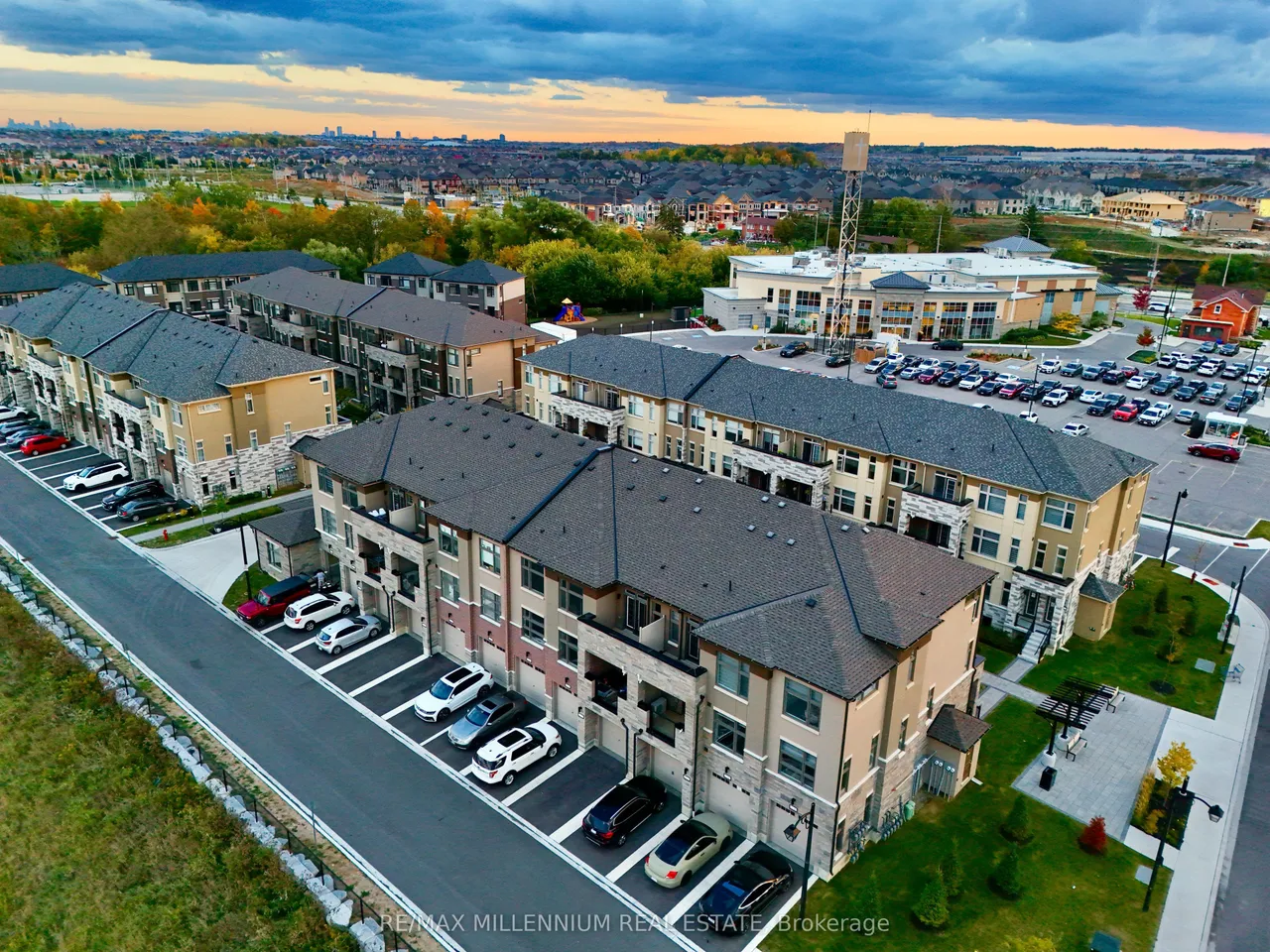 45 Fieldridge Crescent, Unit 21