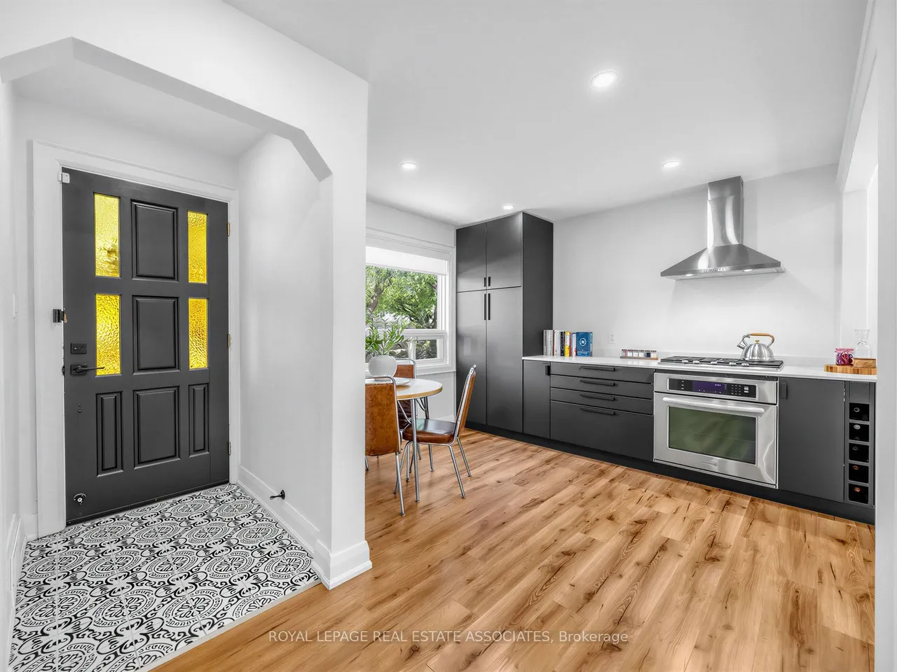 36 Jodphur Avenue — photo 3