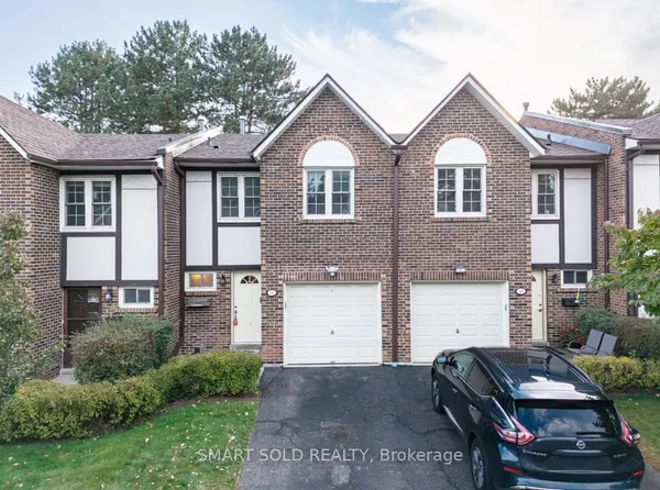 2120 Rathburn Road E, Unit 32