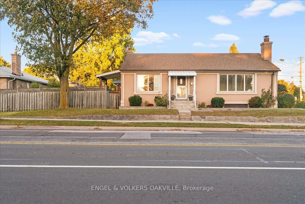 351 Renforth Drive — photo 3