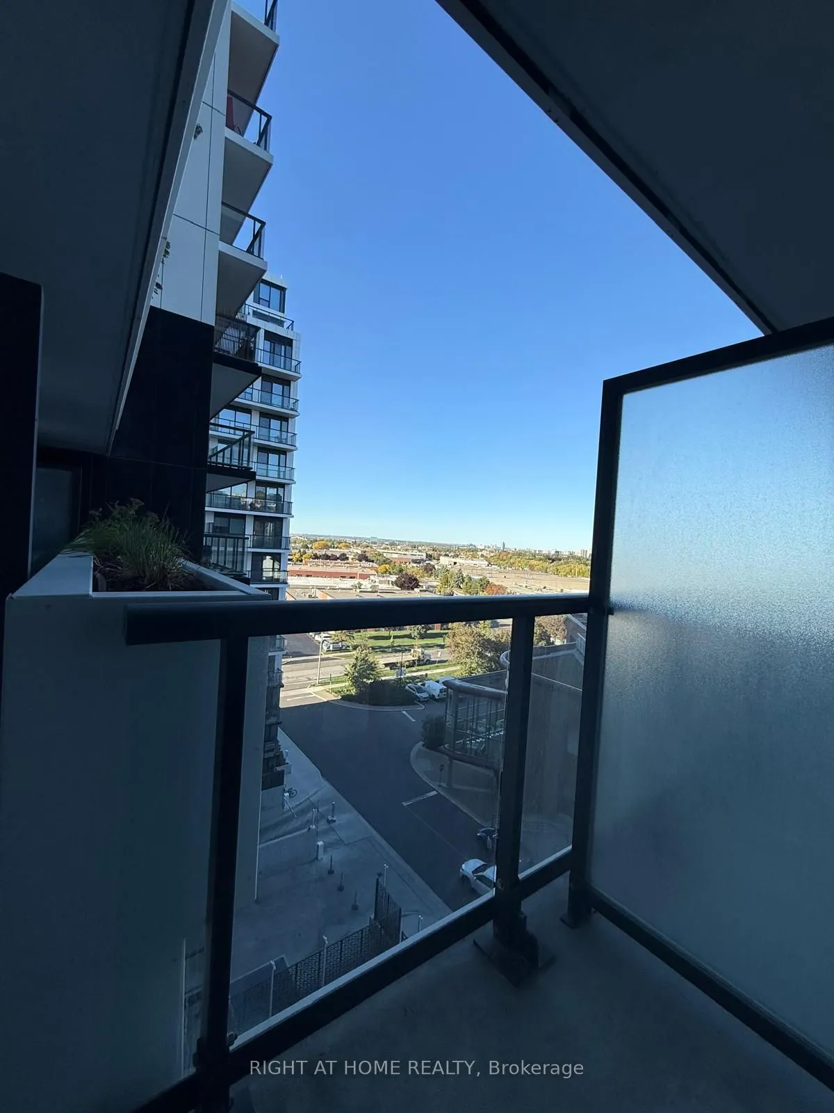 1100 Sheppard Avenue W, Unit 905 — photo 14