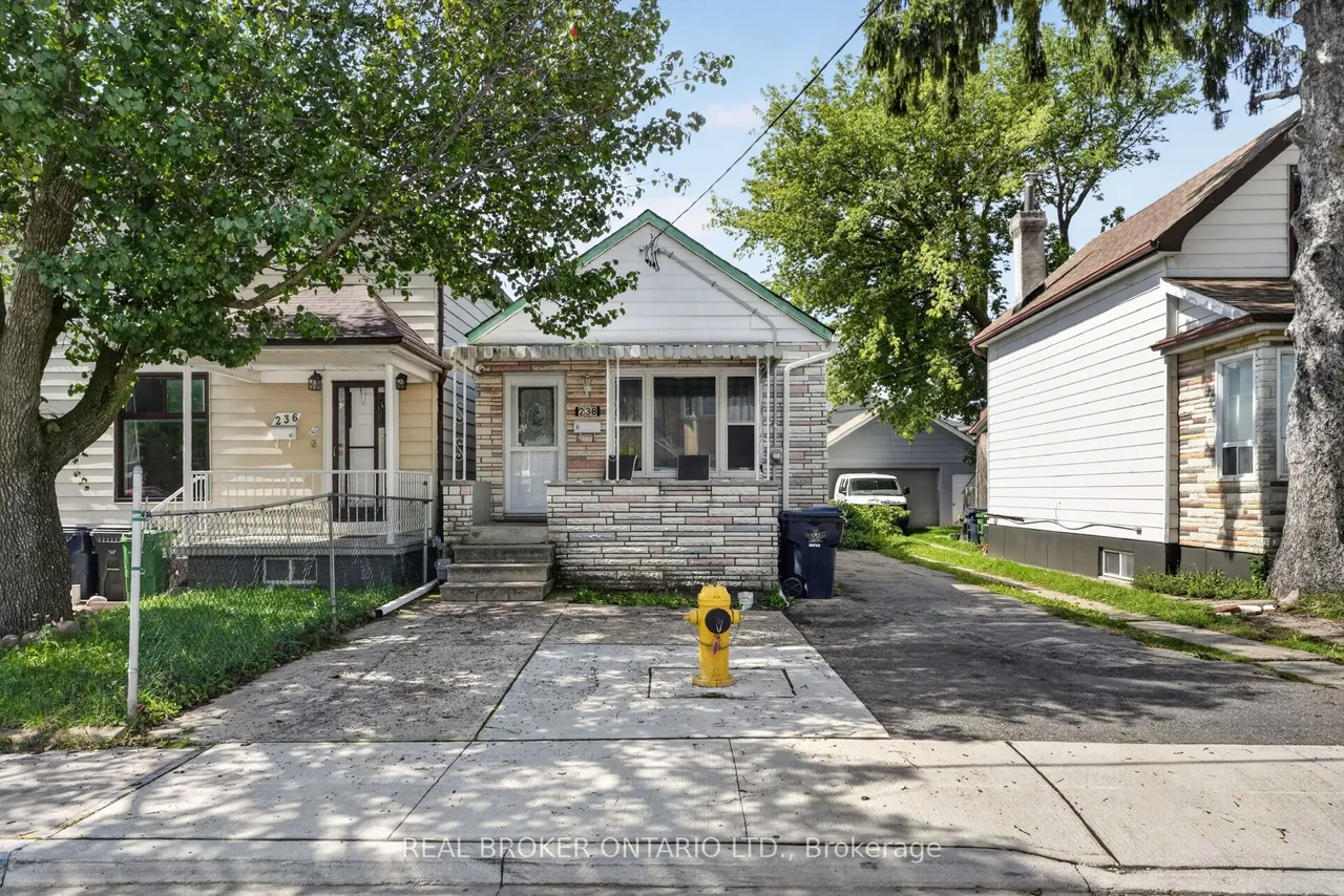 238 Chambers Avenue — photo 2
