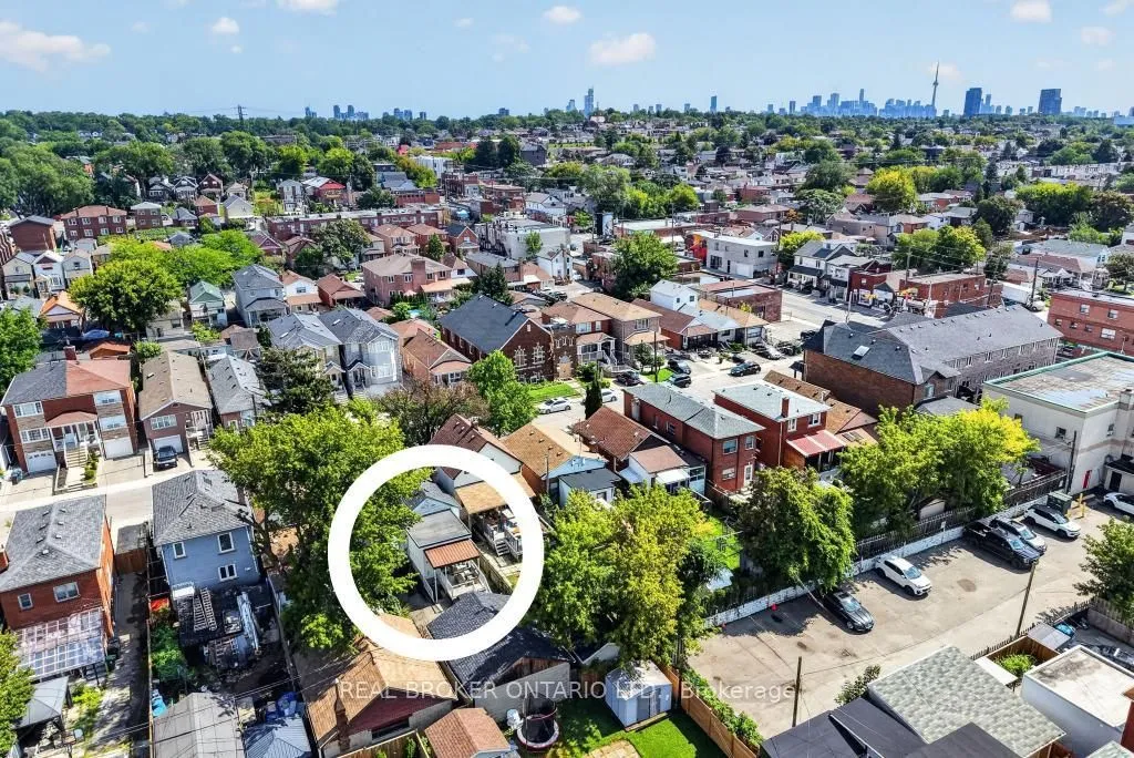 238 Chambers Avenue — photo 50