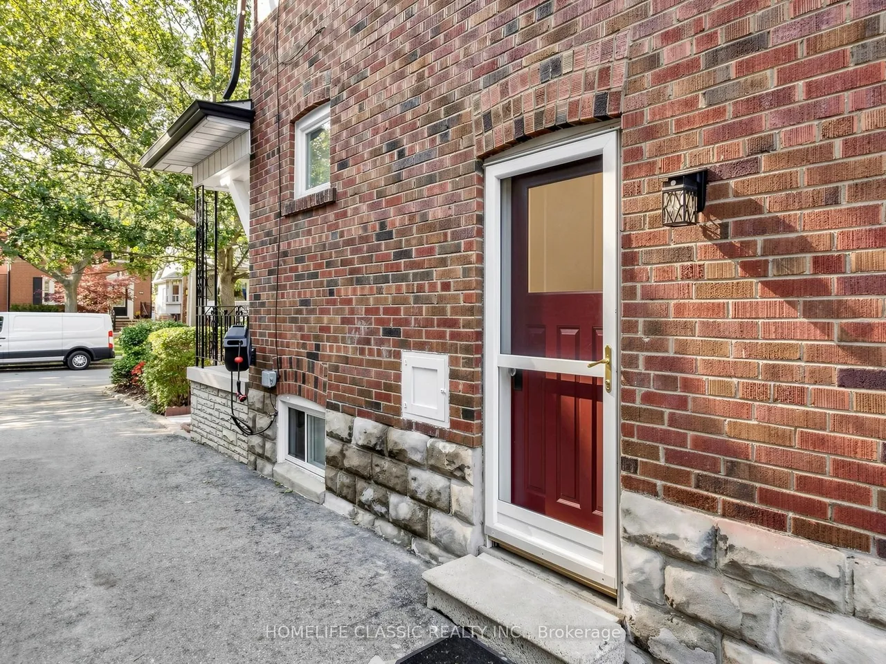 25 Dartmouth Crescent — photo 49