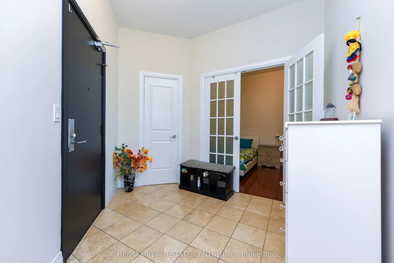 90 Absolute Avenue, Unit 2605 — photo 3
