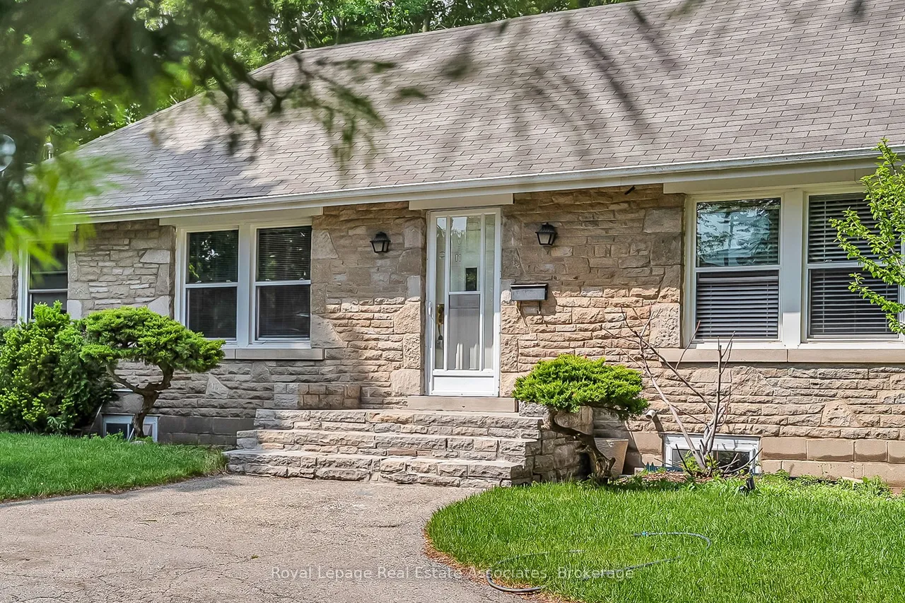 11 Ben Machree Drive — photo 2