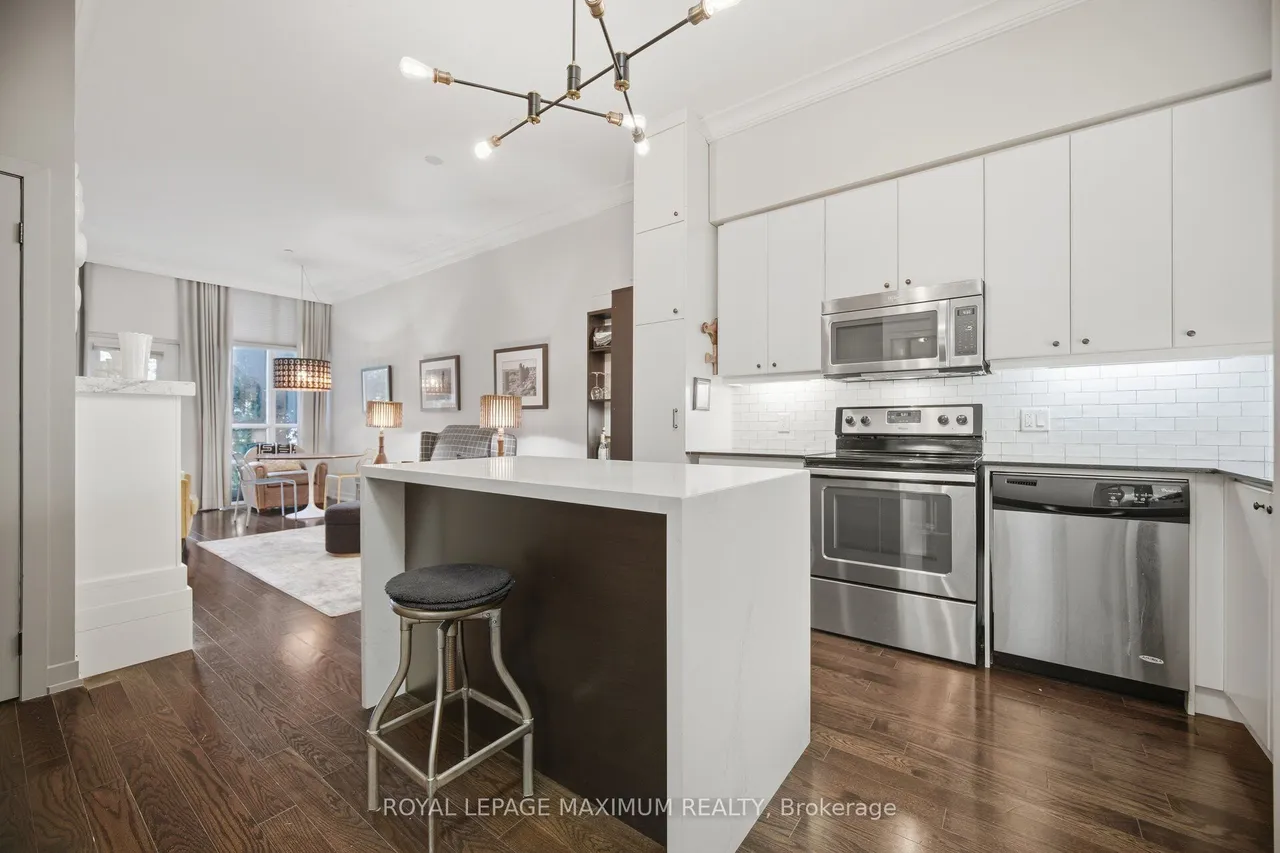 8 Fieldway Road, Unit 104 — photo 3