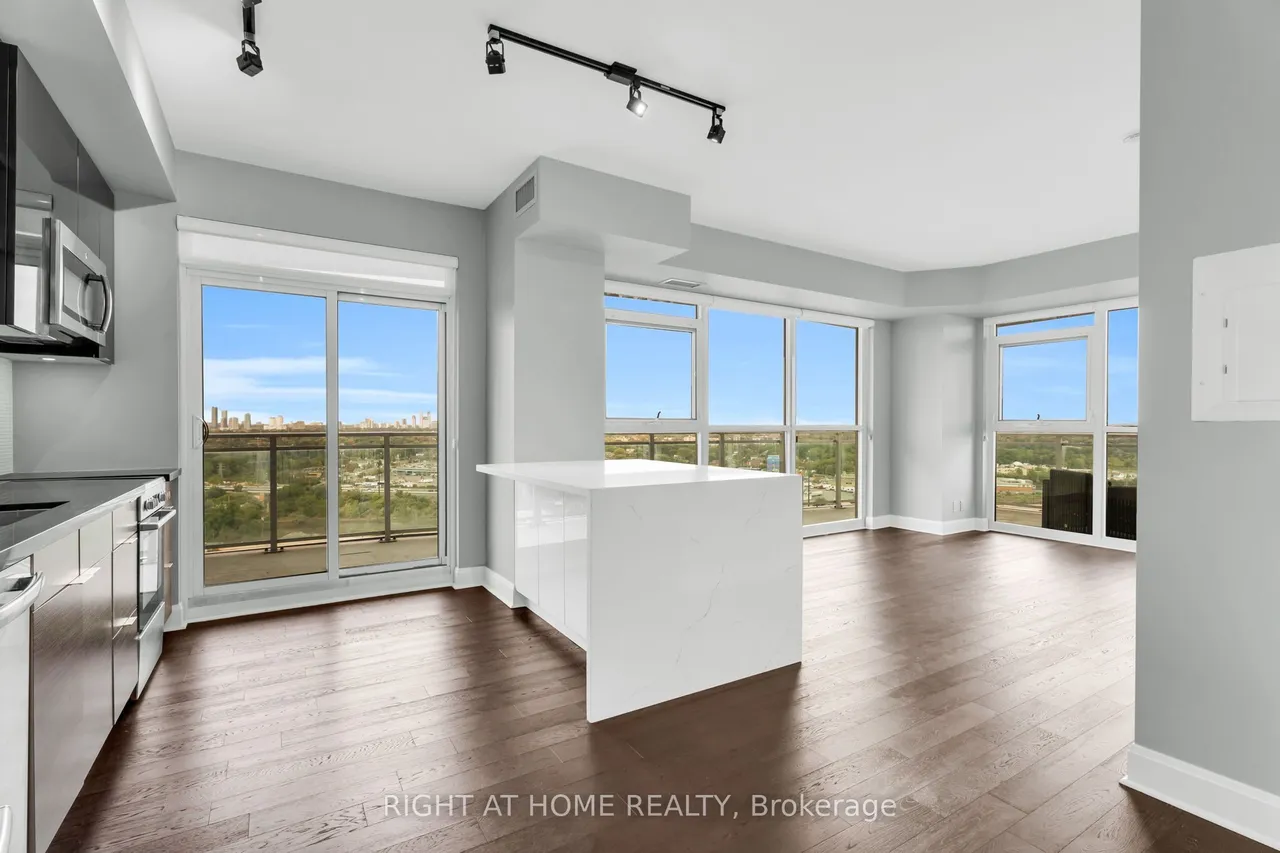 33 Shore Breeze Drive, Unit 2304 — photo 3