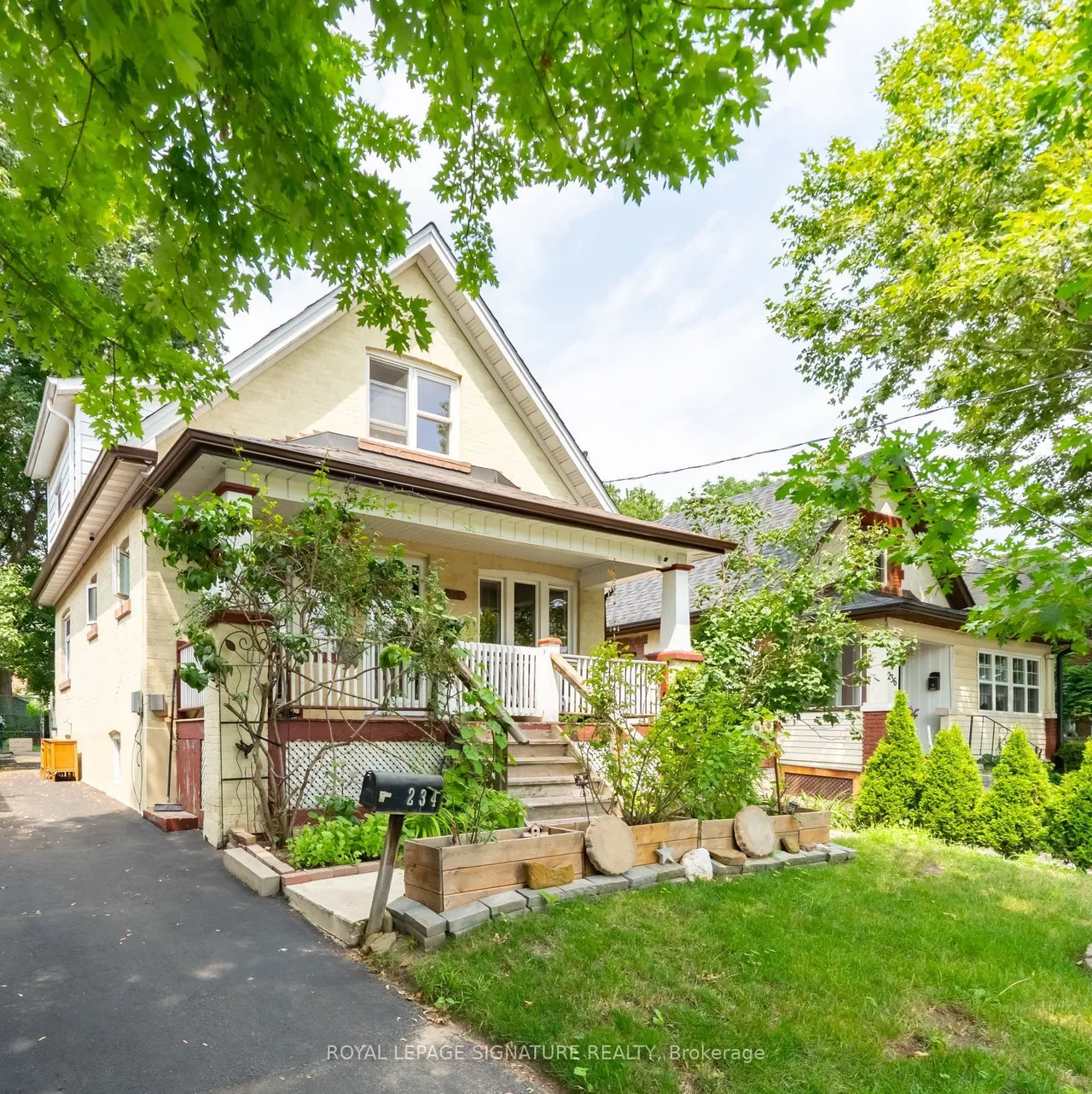234 John Street — photo 34