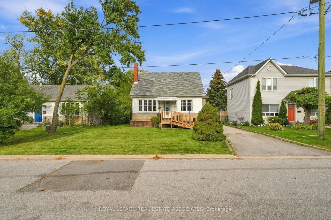 989 Pelham Avenue — photo 37
