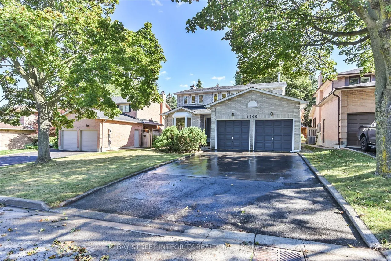 1906 Stoneybrook Court — photo 2