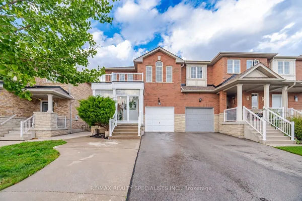 30 Passfield Trail