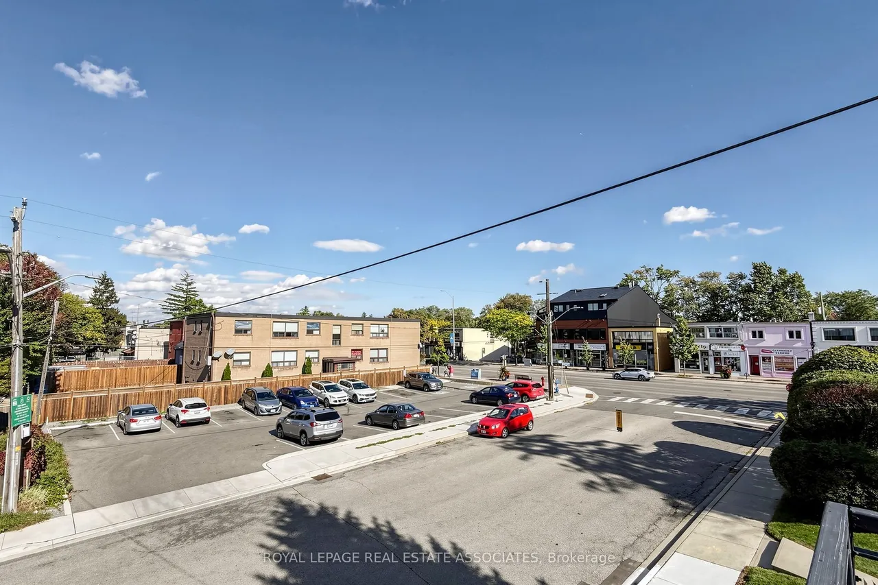 298 Lakeshore Road E — photo 49