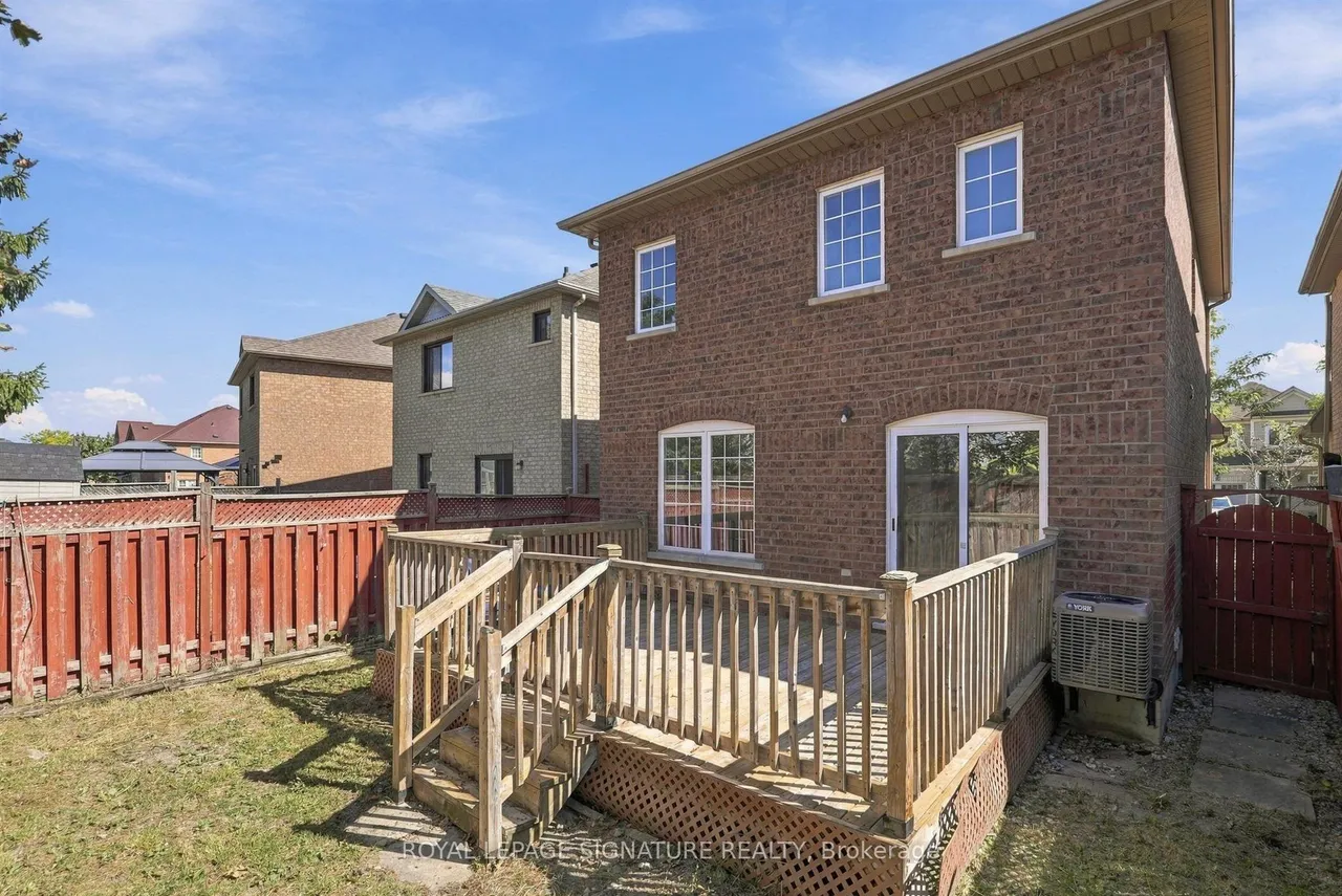 106 Heartleaf Crescent — photo 44