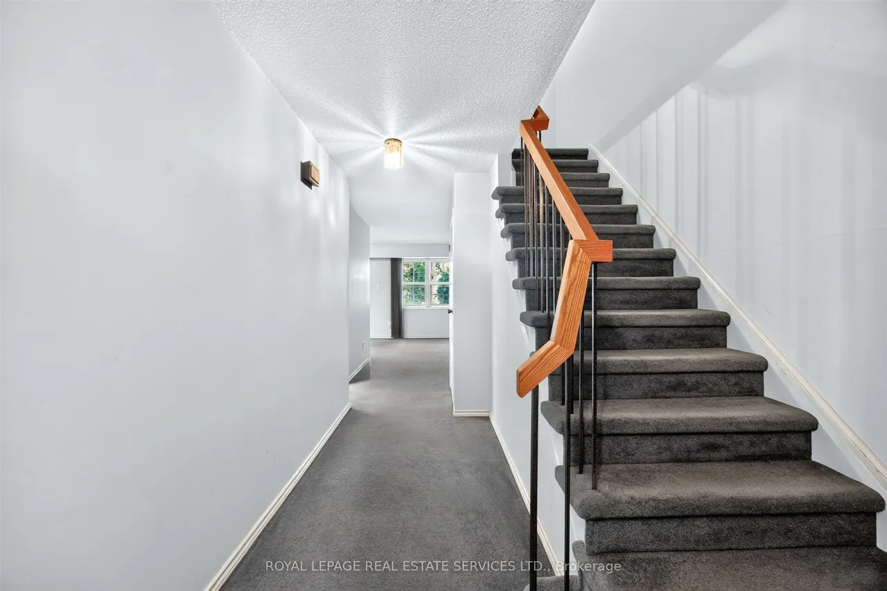 1951 Rathburn Road E, Unit 86 — photo 3