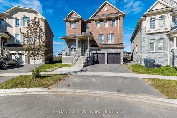 24 Jenwood Crescent — photo 2