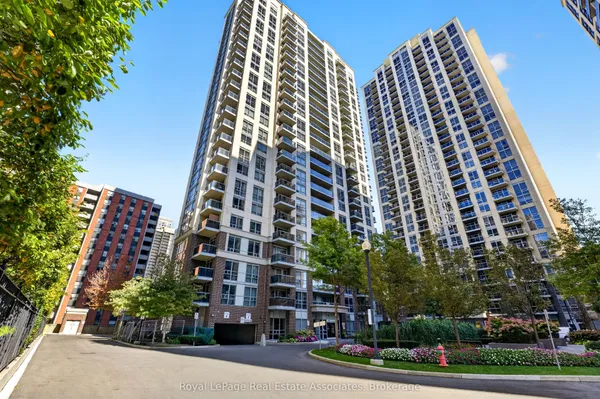 5 Michael Power Place, Unit 1804