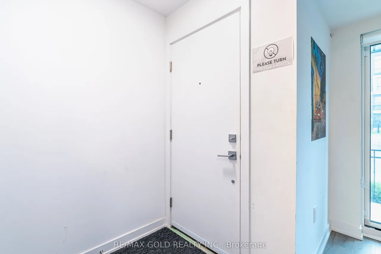 175 Veterans Drive, Unit 13 — photo 3