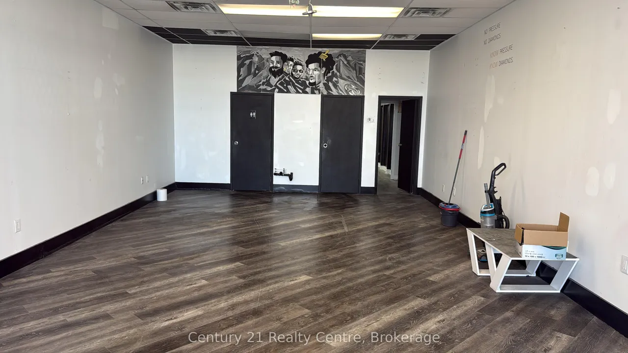 341 Parkhurst Square, Unit 4 — photo 2