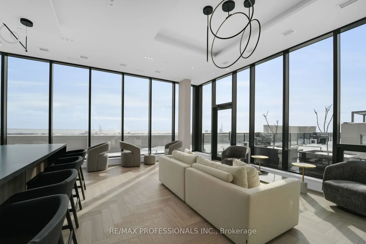 1035 Southdown Road, Unit 1402 — photo 49