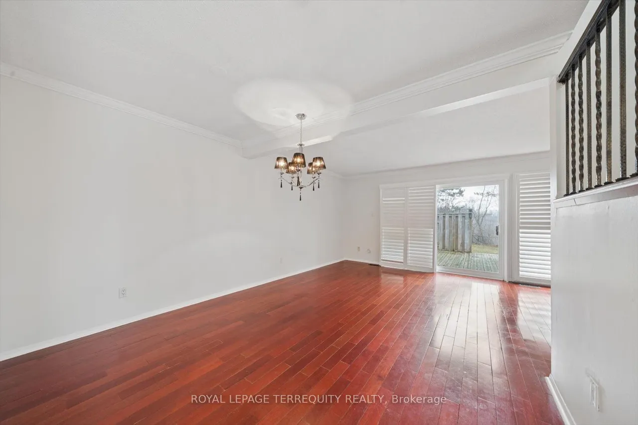 1825 Hyde Mill Crescent — photo 3