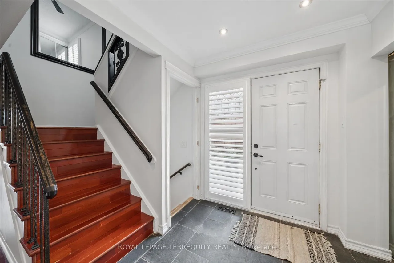 1825 Hyde Mill Crescent — photo 2