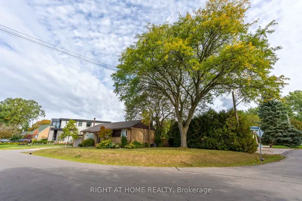 9 Appledale Road — photo 2