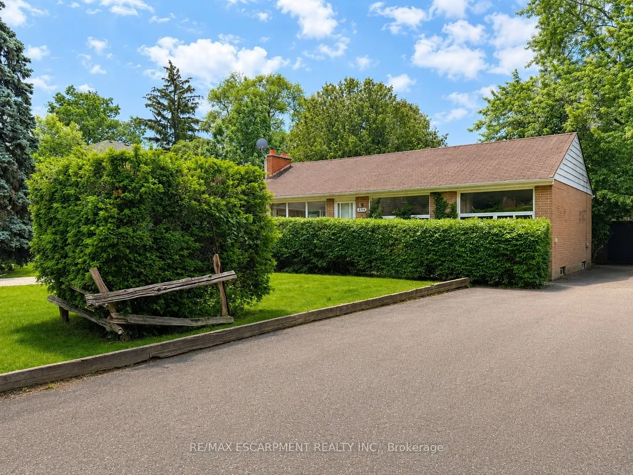 1214 Argreen Road