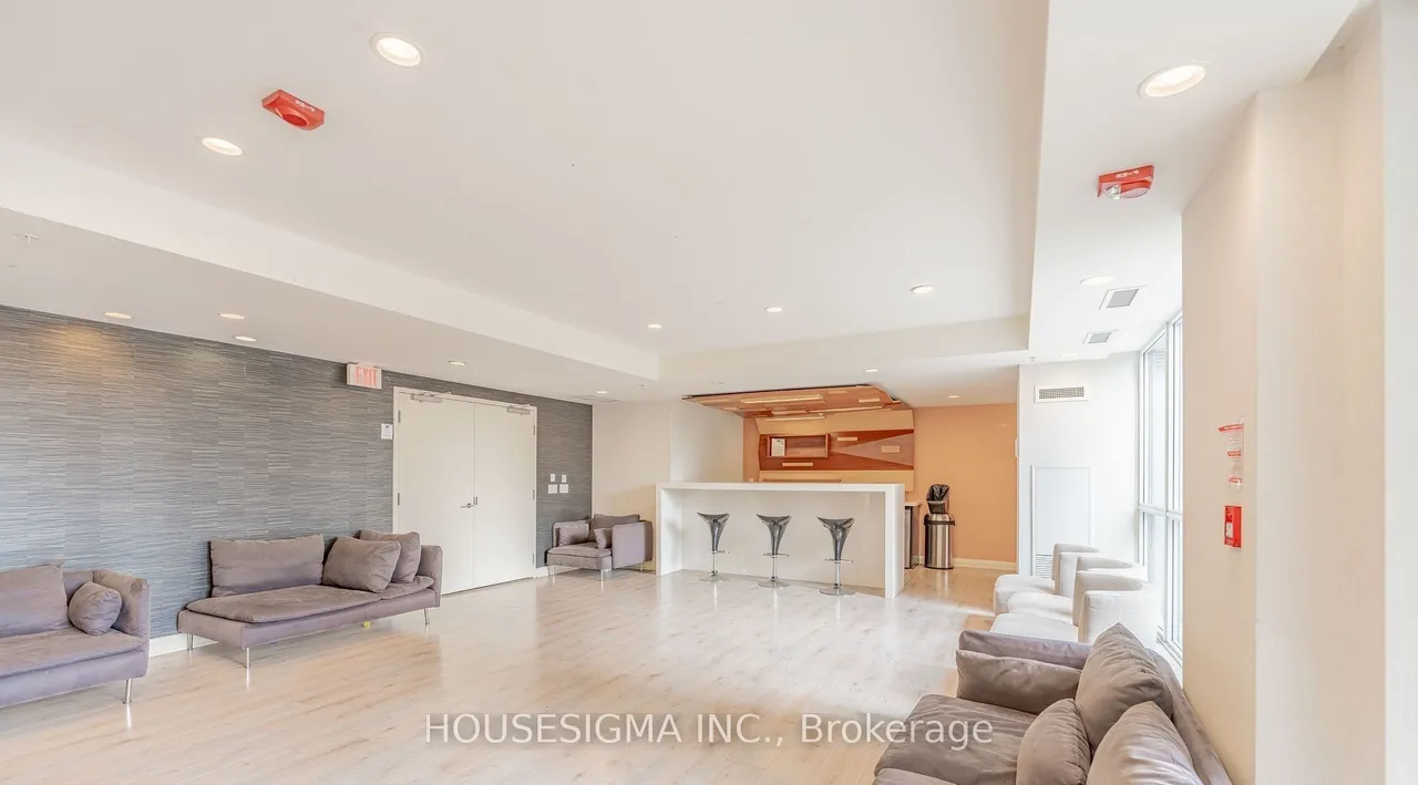 15 James Finlay Way, Unit 1103 — photo 31