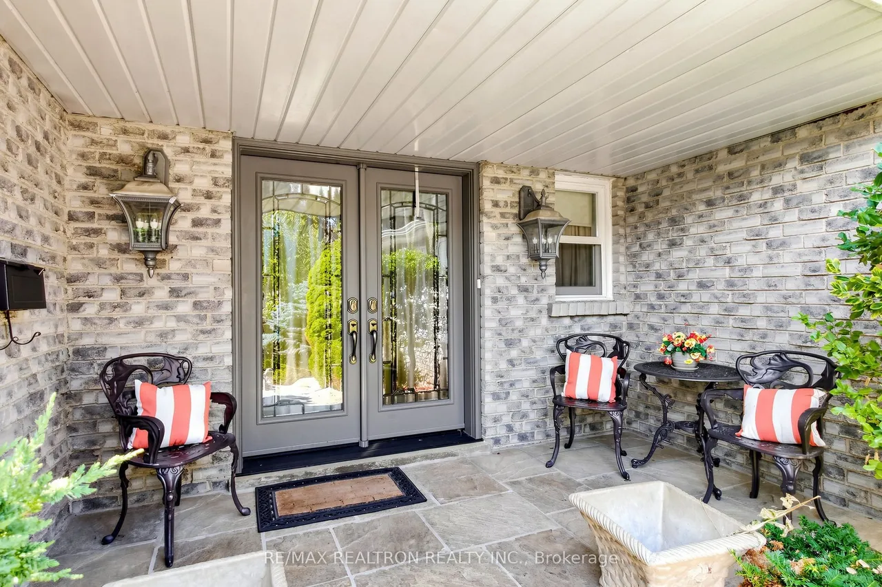 2 Manor Place — photo 3