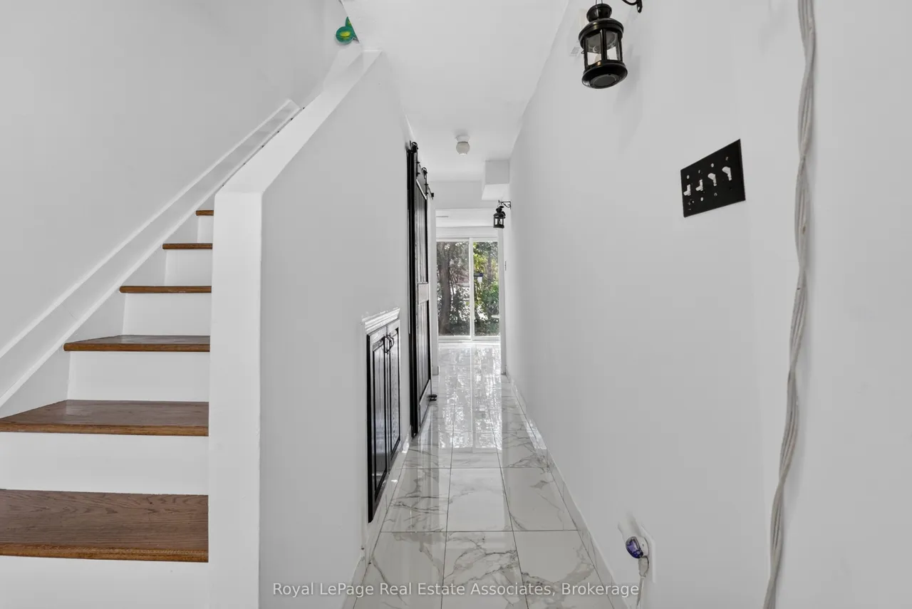6 Ellerslie Road — photo 3