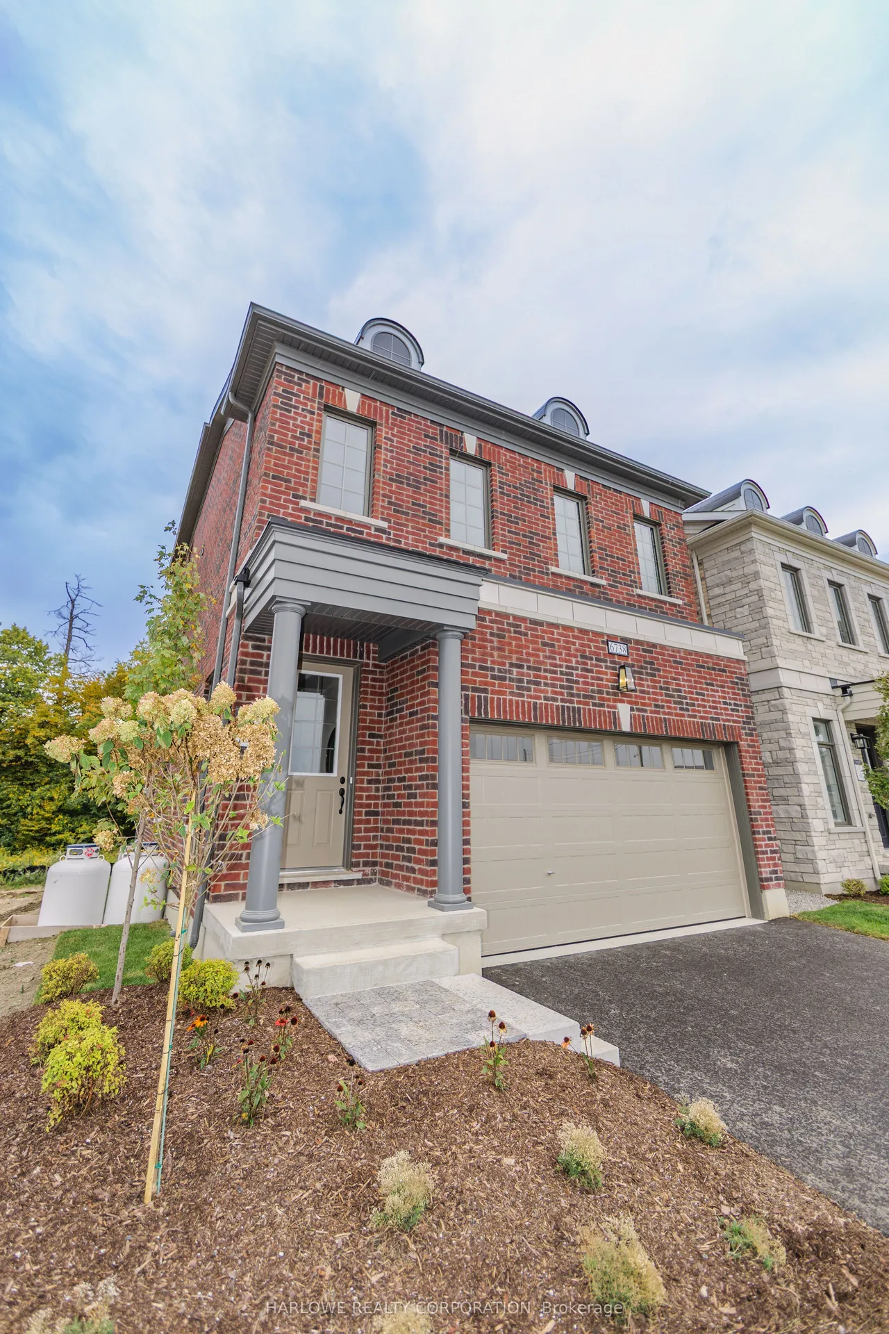 6738 Longview Place — photo 3