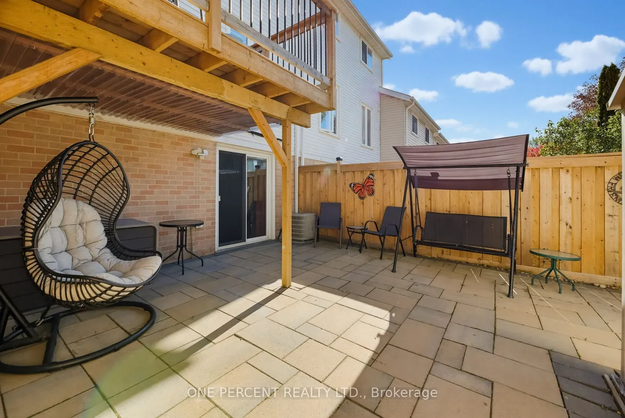 51 Courtleigh Square — photo 41