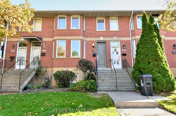 399 Perth Avenue