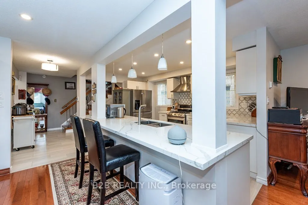 4112 trapper Crescent — photo 3